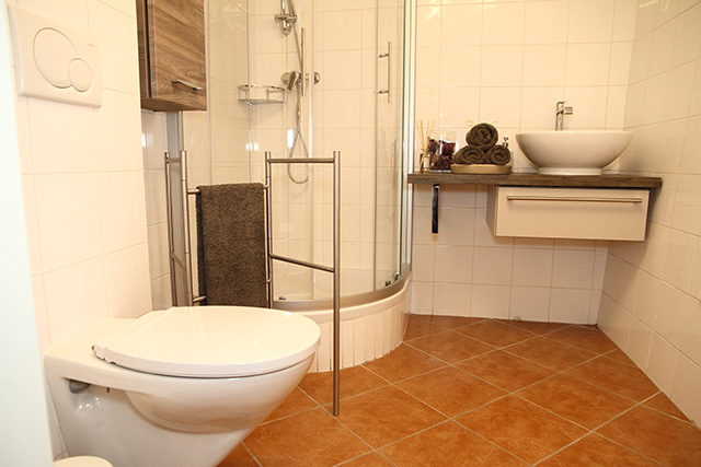 Badezimmer – Appartement Joanneum 5. Stock